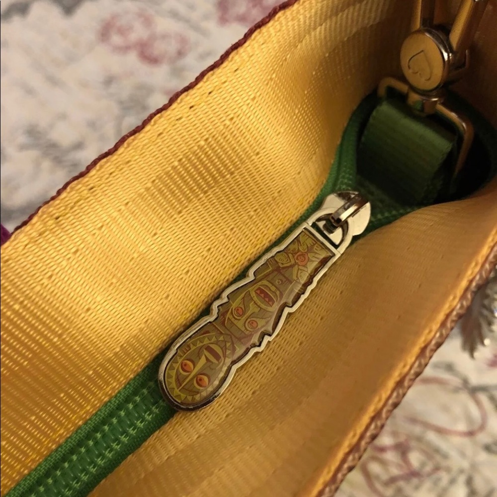 Disney Shag Harvey’s Trader Sams SeatBelt Bag - Picture 5 of 6